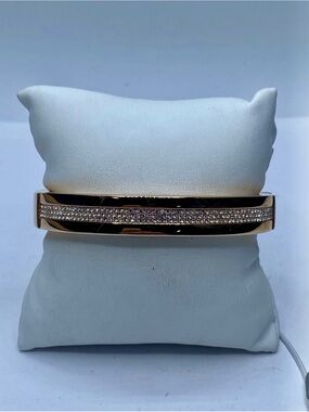 Michael Kors Gold toned Hinge Bracelet with box